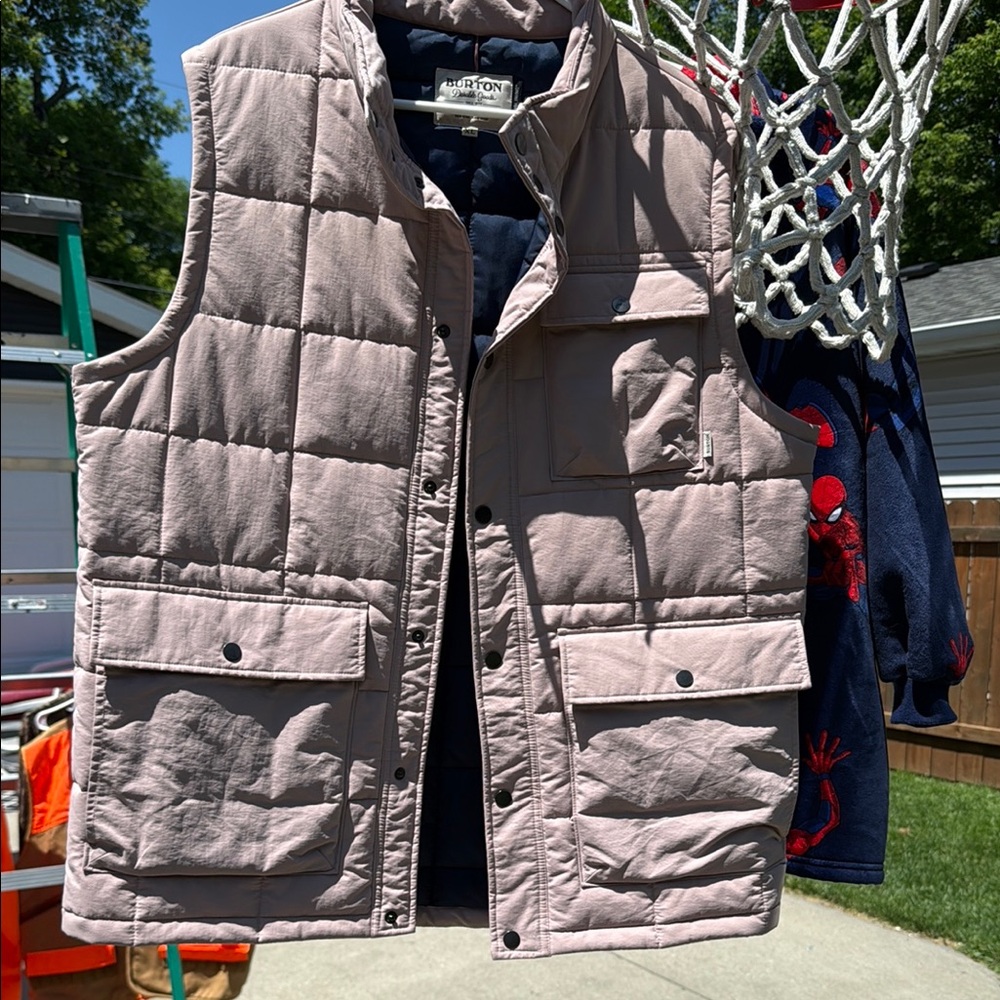 Burton Quilted Vest in Soft Pink